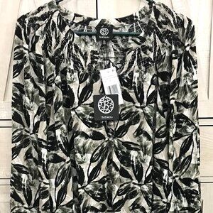 Bobeau Woman's Top - XL - Long Sleeves - Banded Neckline w/smocking & 5 Buttons